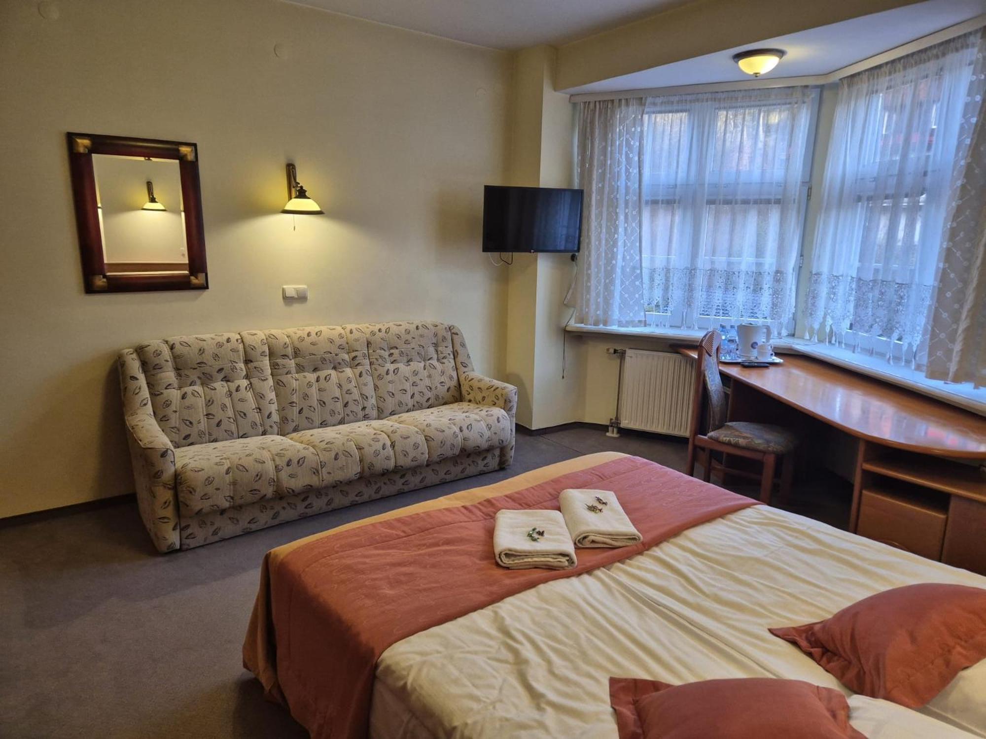 Hotel FAMILIJNY Ośrodek Wypoczynkowo - Rehabilitacyjny Krynica Zdrój Exterior foto