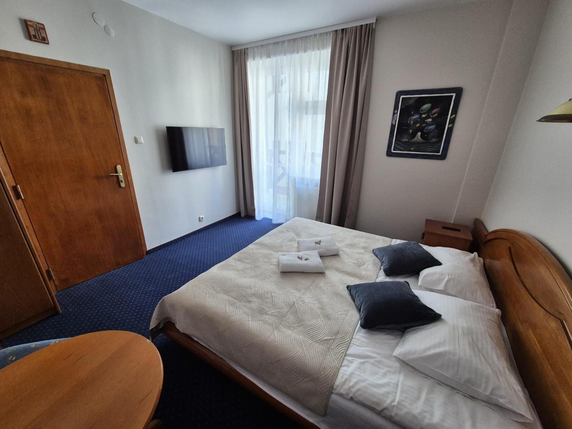 Hotel FAMILIJNY Ośrodek Wypoczynkowo - Rehabilitacyjny Krynica Zdrój Exterior foto